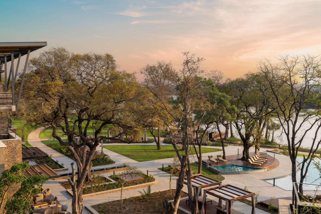 Radisson Blu Mosi-Oa-Tunya Livingstone Resort Eksteriør bilde